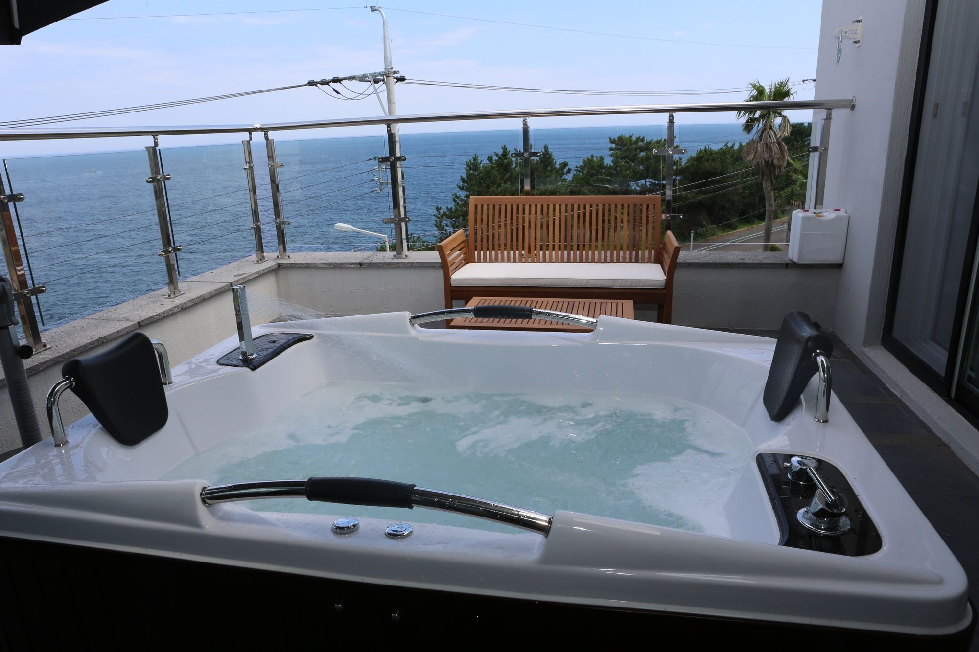 Plumeria Pension Csedzsu Kültér fotó